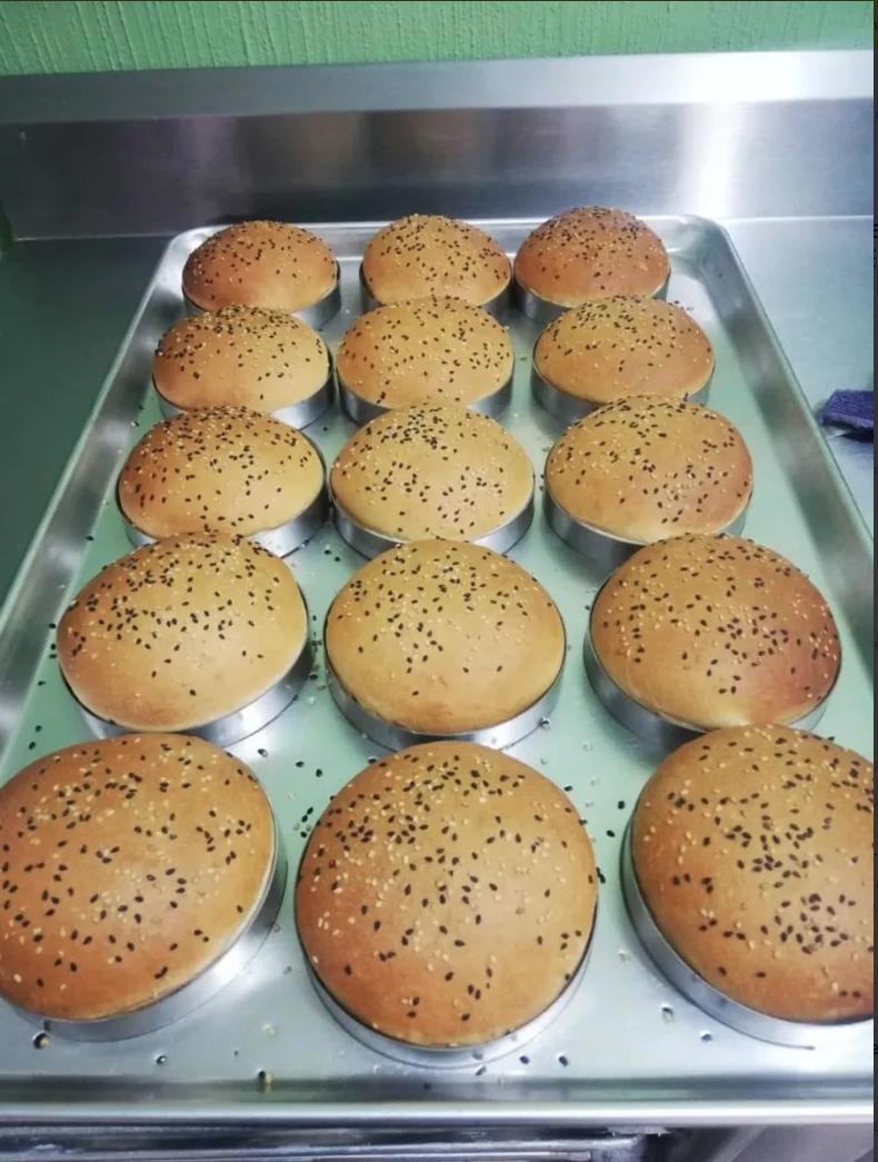 MAINOX Aro Para Hornear Pan De Hamburguesa En Acero Inoxidable  de  12 cm  de diametro x  2.5 cm de alto