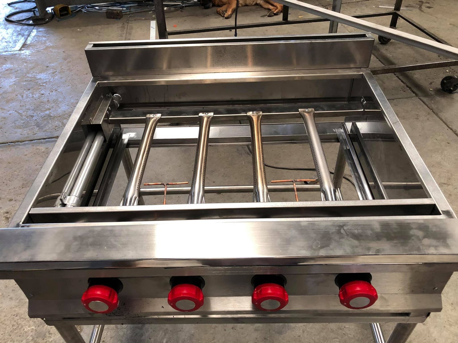 MAINOX plancha a  gas  de 4 quemadores  en acero inoxidable